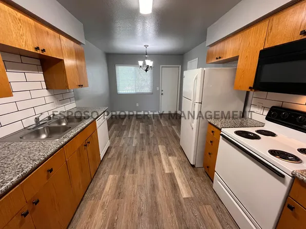 5181 E Hedges Ave #204, Fresno, CA 93727