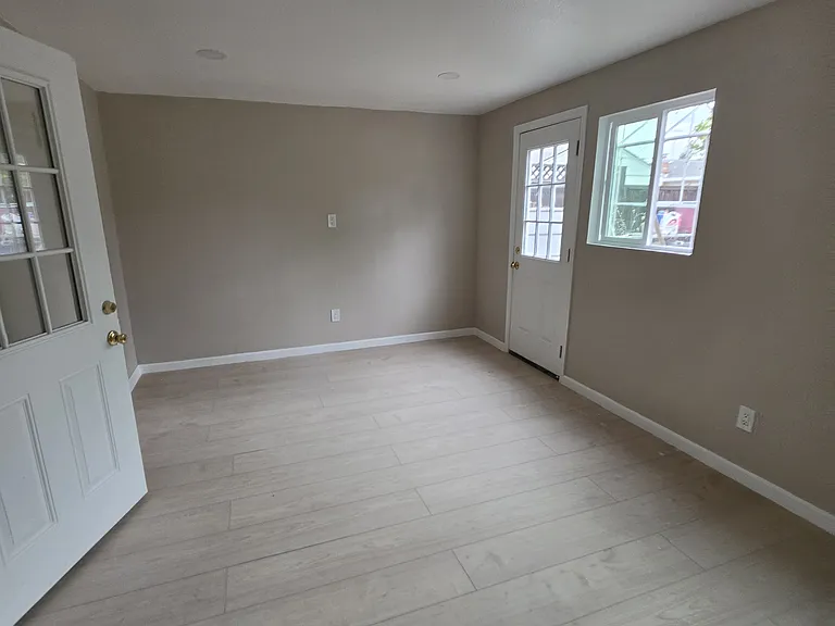 41620 Beatrice St — Photo 18