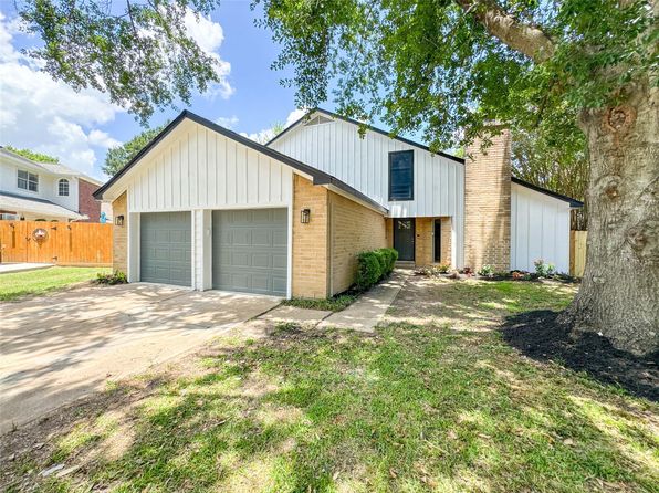 Property image for 10610 Mills Prairie St, Houston, TX 77070