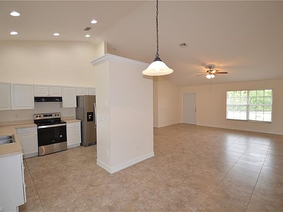 5th image of 4106 NE 22nd Ave