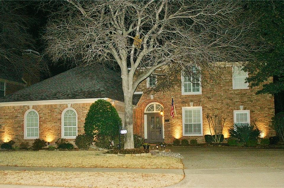 1st image of 830 Greenway Dr