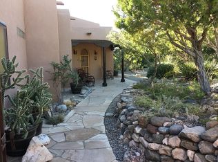 5 Bear Grass Rd, La Luz, NM 88337