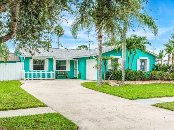 680 Mark Dr, West Melbourne, FL 32904