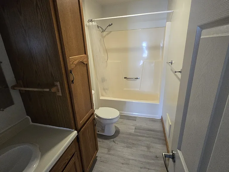 1324 W Main St #A — Photo 4