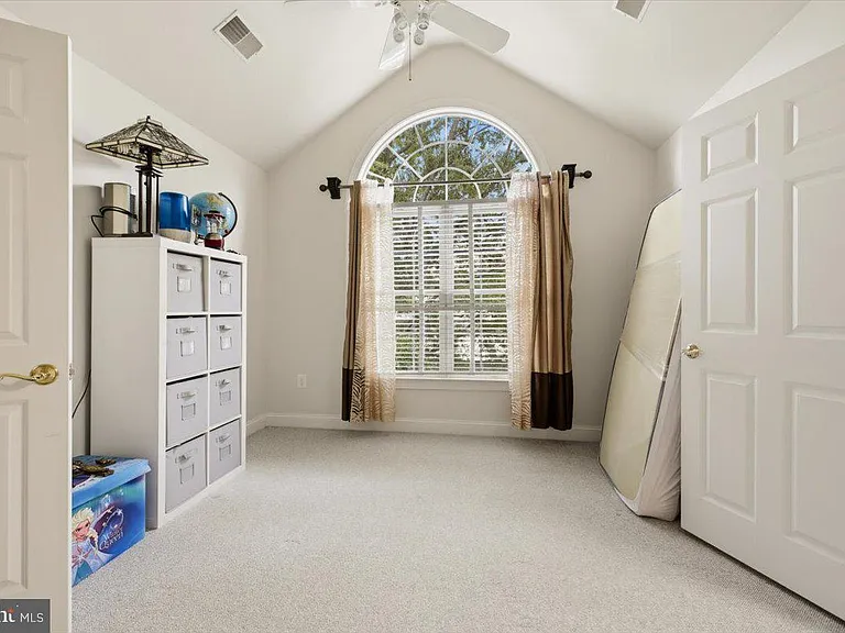 1309 McLean Crest Ct — Photo 41