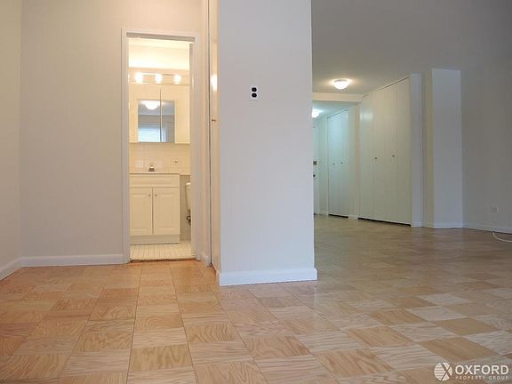 4th image of 301 E 73rd St APT 9C
