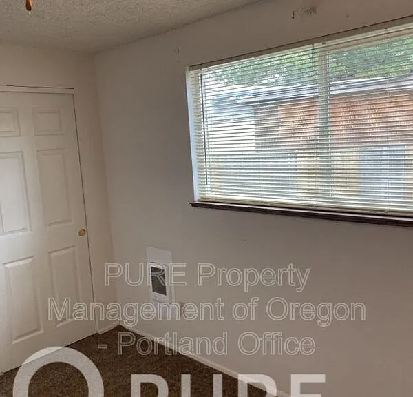 1725 SE 5th St — Photo 12