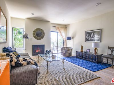 4555 Franklin Ave APT 9, Los Angeles, CA, 90027