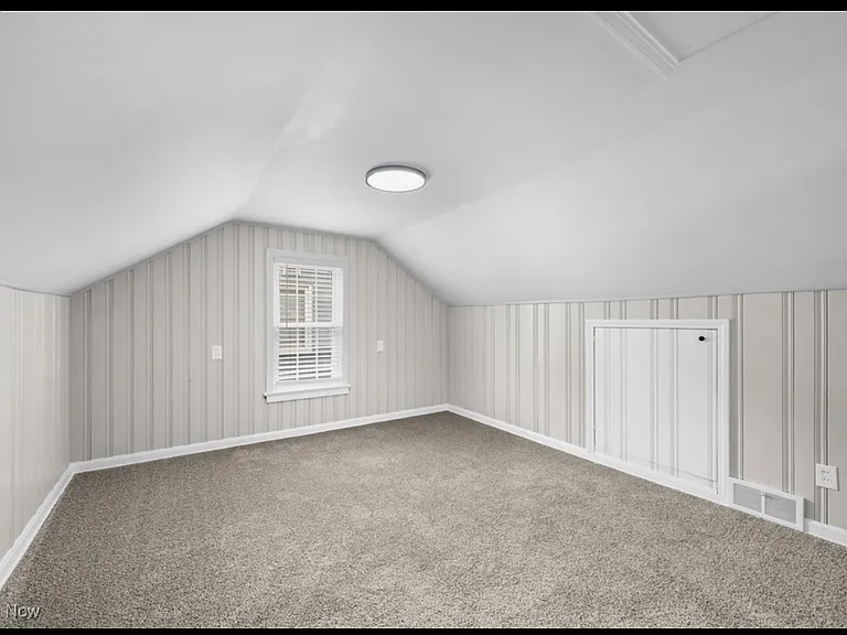 574 Huntmere Dr — Photo 21
