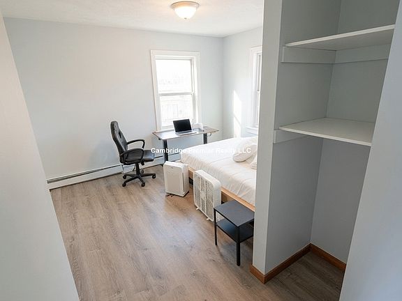 4th image of 89 Webster Ave #3