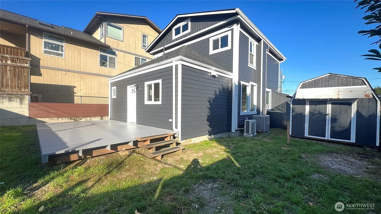 4 bed, 3.5 bath, 1848 sqft, $3,199 — Photo 2