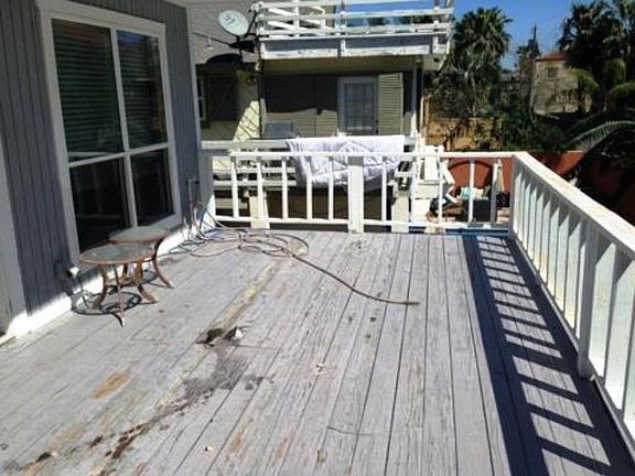 3rd image of 215 W Carolyn Dr