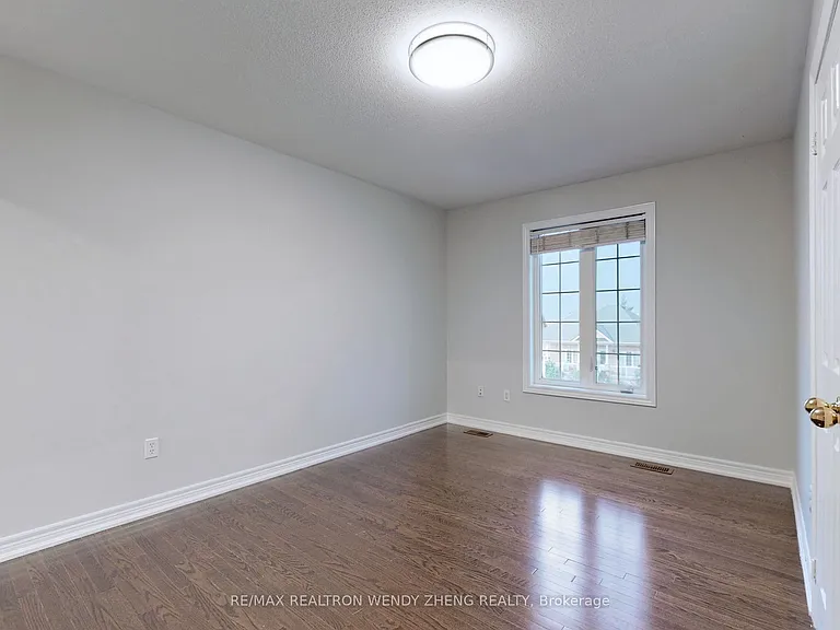 300 Sunny Meadow Blvd #UPPER — Photo 32