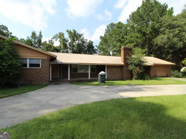 223 N Edgewood Dr, Statesboro, GA 30458