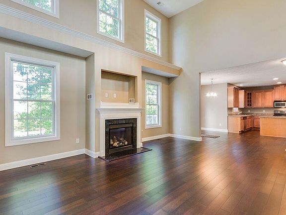 3rd image of 8412 Westberry Ct