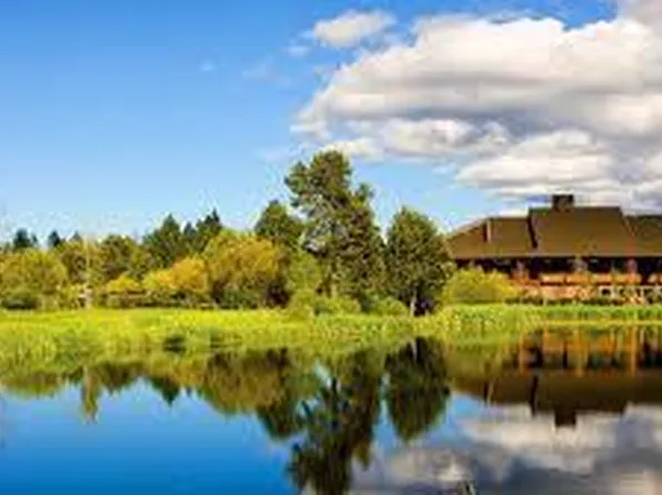 17499 Canoe Camp Dr, Bend, OR 97707