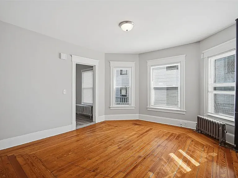 67-69 Longwood Ave — Photo 4