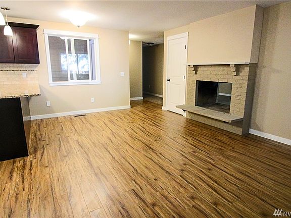 4th image of 1716 Jacki Ct NE