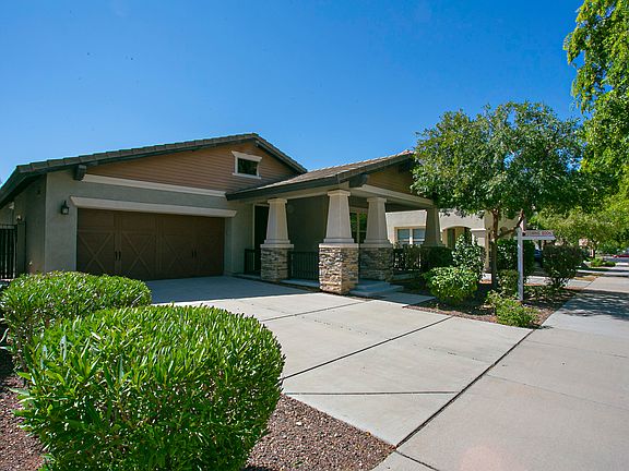3rd image of 20819 W Wycliff Dr