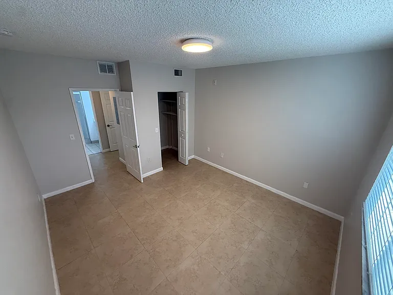 7980 N Nob Hill Rd #205 — Photo 15