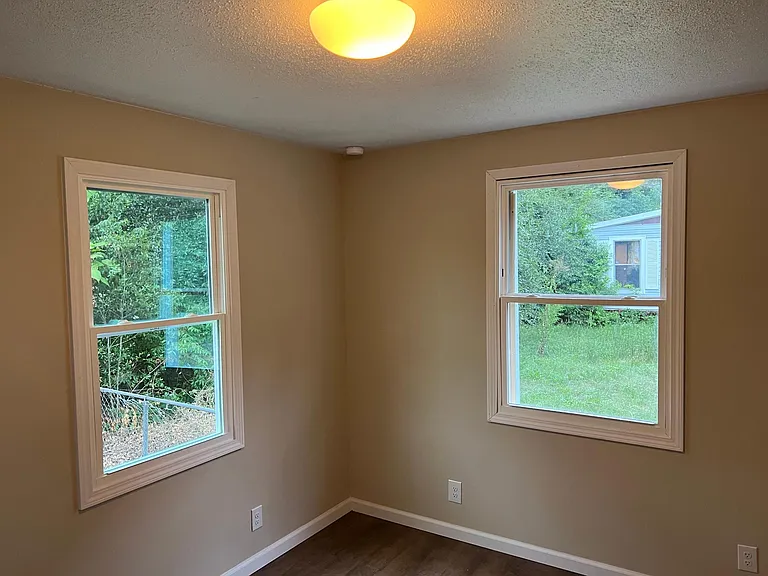6216 Church St — Photo 5
