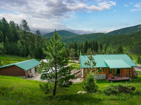 8519 Maiden Rd, Lewistown, MT 59457