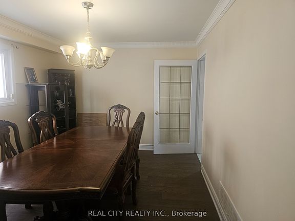 5th image of 37 Bobcat St