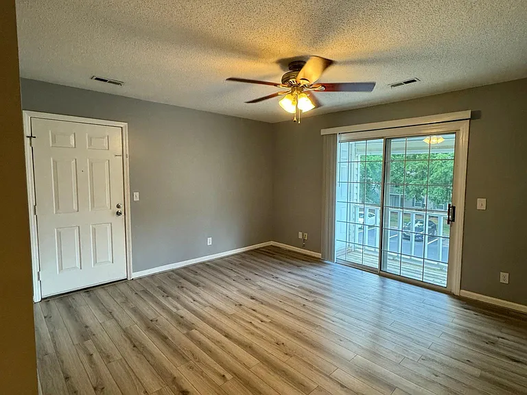 5661 Hornaday Rd #H — Photo 14