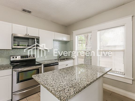 5th image of 3505 E 11th Ave