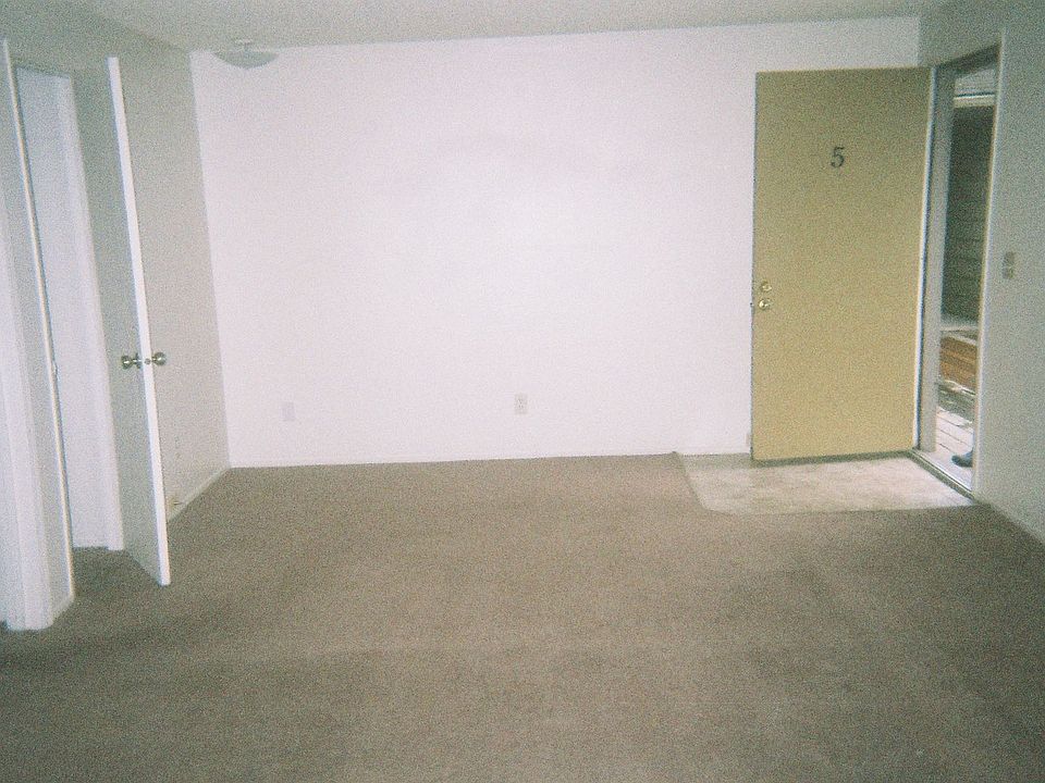 Building Photo 4