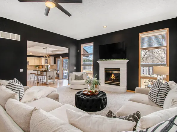 7006 Thorn Apple Ln, La Vista, NE 68128