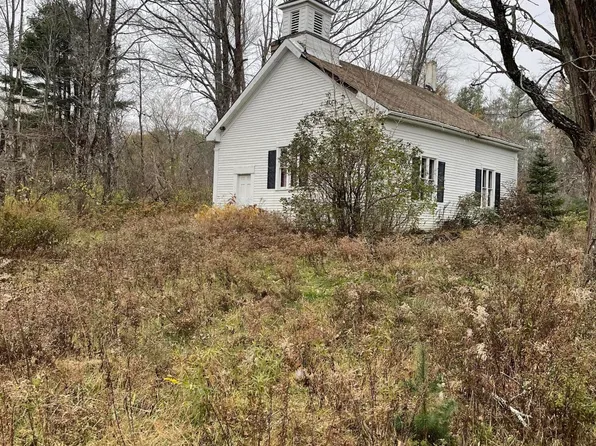 6 Kendall Road, Winterport, ME 04496