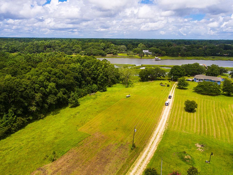 4836 Hezkiah Rd, Wadmalaw Island, SC 29487 MLS 19027559 Zillow