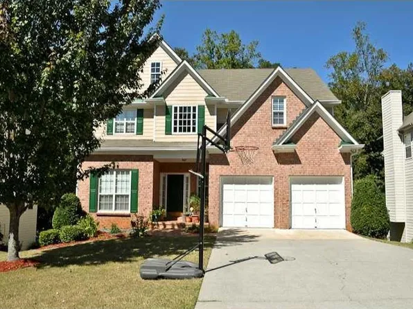 625 Kingsport Dr, Roswell, GA 30076