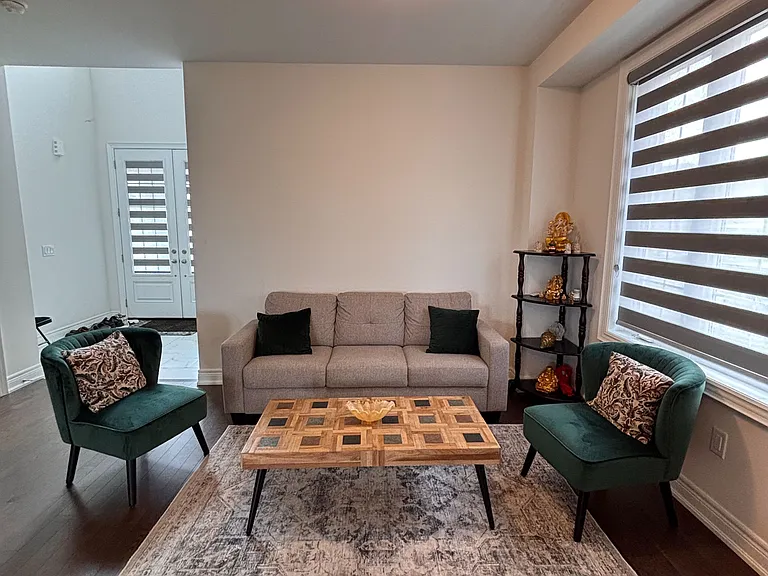 62 Angus Morton Cres — Photo 14