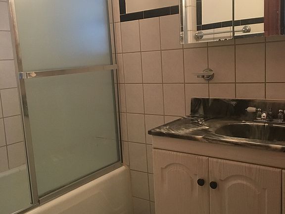 5th image of 2226 W Chicago Ave APT 2