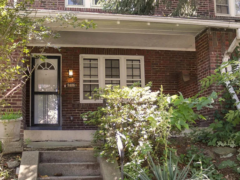 5486 Hays St — Photo 1