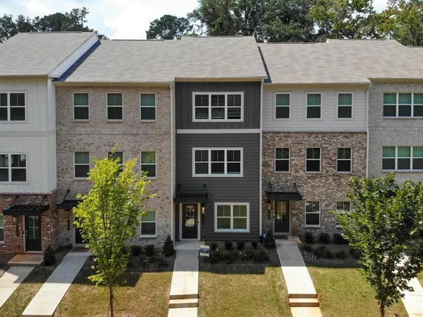 5455 Blossomwood Trl SW, Mableton, GA 30126