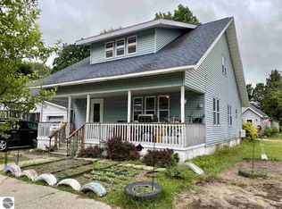 1023 1st Ave, Cadillac, MI 49601