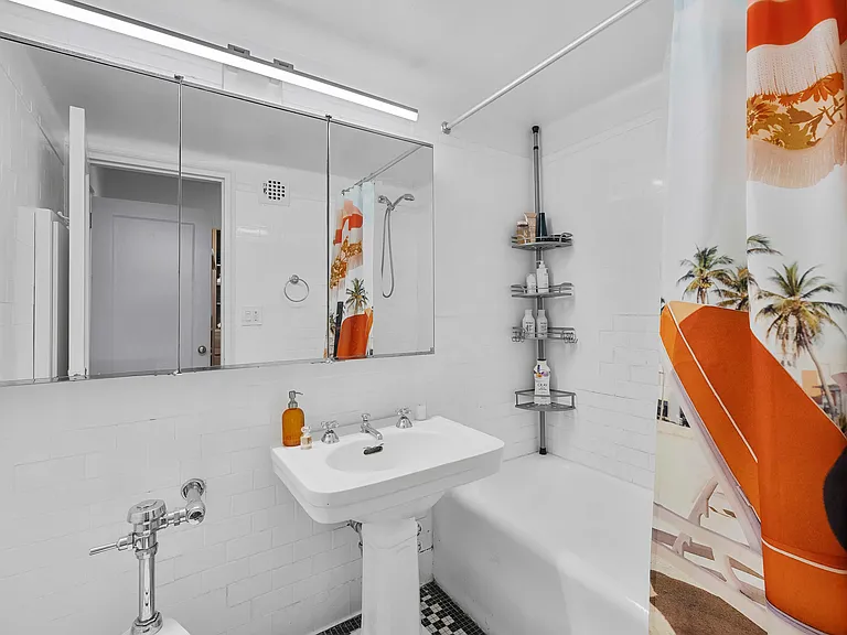 410 W 24th St #12-I — Photo 5
