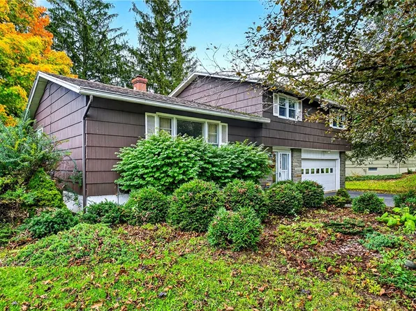 107 Elmsford Rd, Syracuse, NY 13214