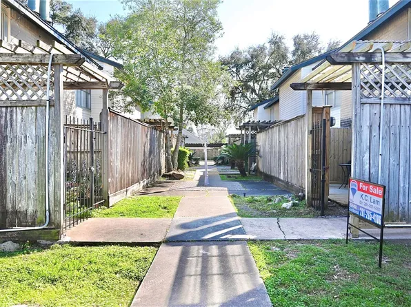 7918 Prestwood Dr APT 4, Houston, TX 77036