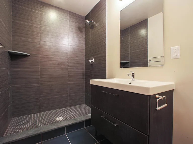 1300 Main St #301 — Photo 9