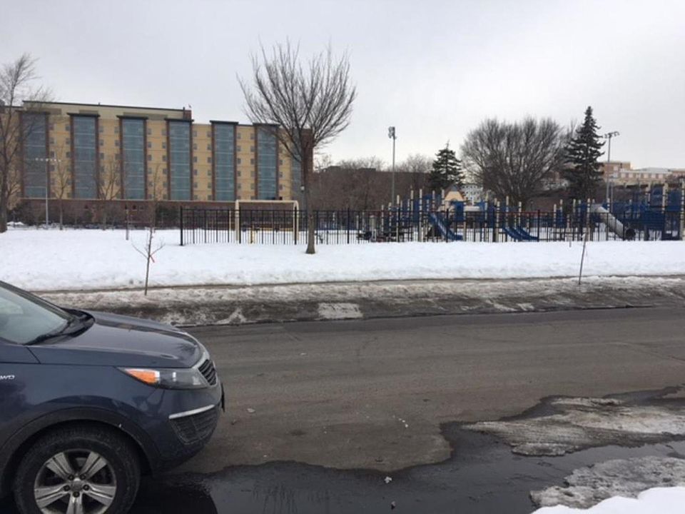 2nd image of 2635 12th Ave S