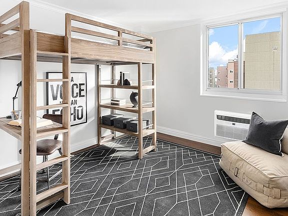 5th image of 625 Main St APT 737