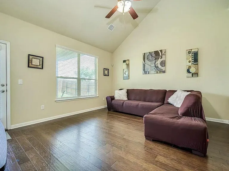 18313 Moreto Loop — Photo 8