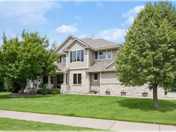 9858 Vagabond Ln N, Maple Grove, MN 55311