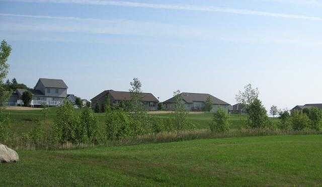 2nd image of 572 Vista Cir