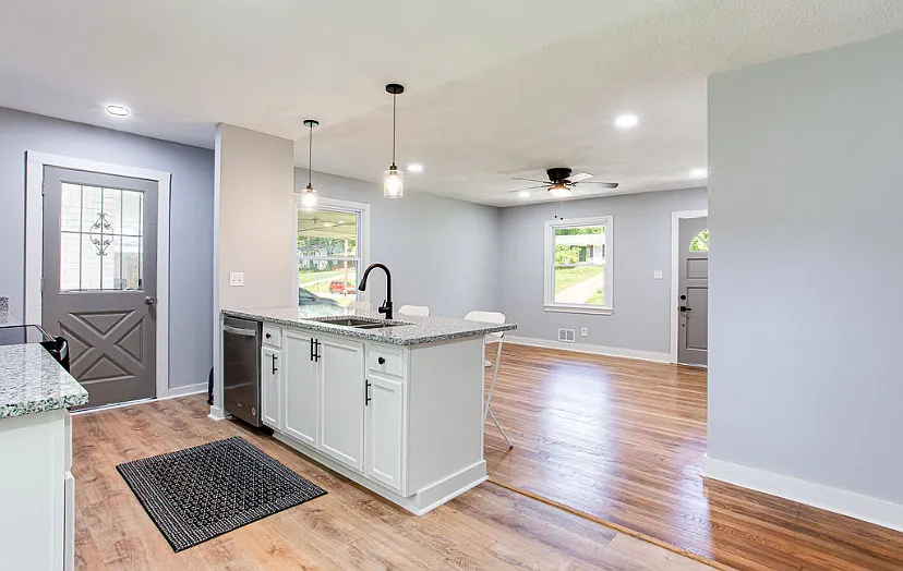 3 bed, 1100 sqft, $1,600 — Photo 4