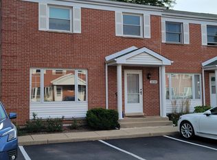 2116 Rugen Rd APT D, Glenview, IL 60026